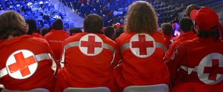 Copertina di Croce Rossa, governo sposta i corpi ausiliari sotto ministero della Difesa. “Grave attacco alla nostra indipendenza”