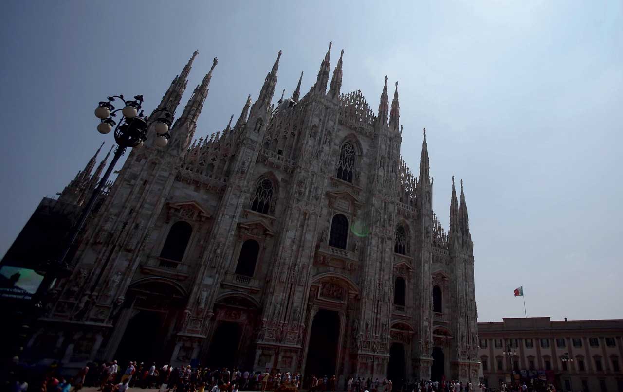 Copertina di Il lento “rimpasto” del Papa: Scola via, Milano a un prete