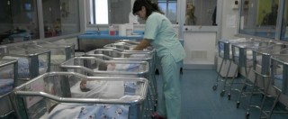 Copertina di Parto cesareo, in Italia è “epidemia”: nel 2015 il 34% dei bambini è nato così
