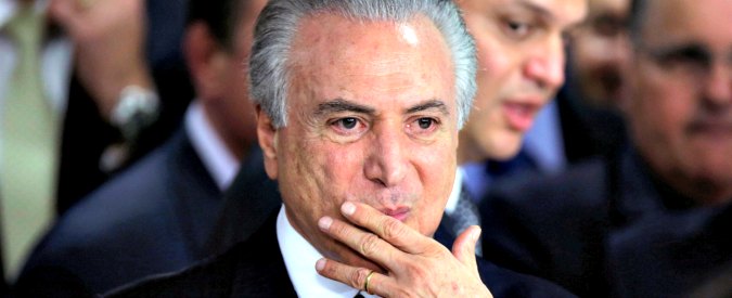 Brasile, Temer presenta nuovo governo: 7 ministri indagati in Lava-Jato. E’ svolta a destra: fondi all’industria e privatizzazioni