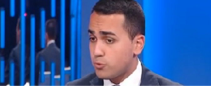 Copertina di Grillo, Gruber vs Di Maio: “Esca dall’ambiguità, comico o politico?”. “Non è un capopartito, ma garante regole”