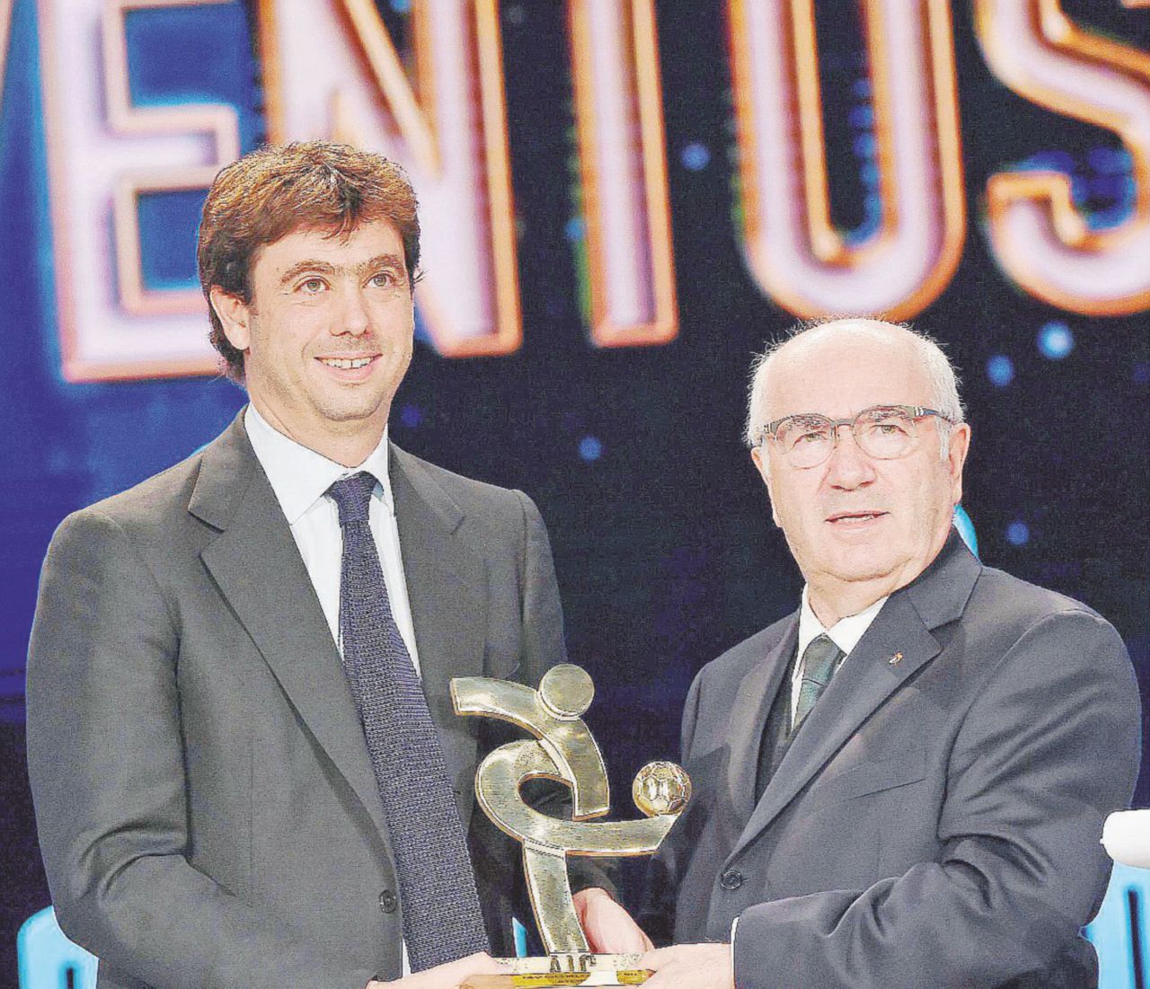 Calciopoli, Figc non ha ancora chiesto i danni alla banda Moggi Calciopoli, Figc non ha ancora chiesto i danni alla banda Moggi