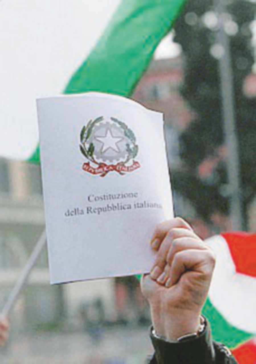 Da Torino a Catania i Comitati del No in piazza per le firme Da Torino a Catania i Comitati del No in piazza per le firme