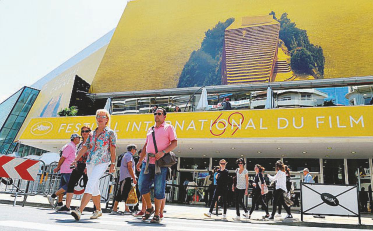 Copertina di Poche donne, tanta paura: è ancora Cannes