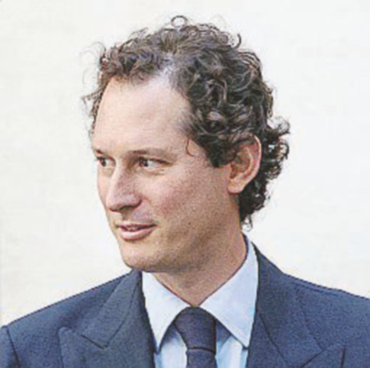 In fila da Elkann: tanto non conta più (e ha pure sede all’estero) In fila da Elkann: tanto non conta più (e ha pure sede all’estero)
