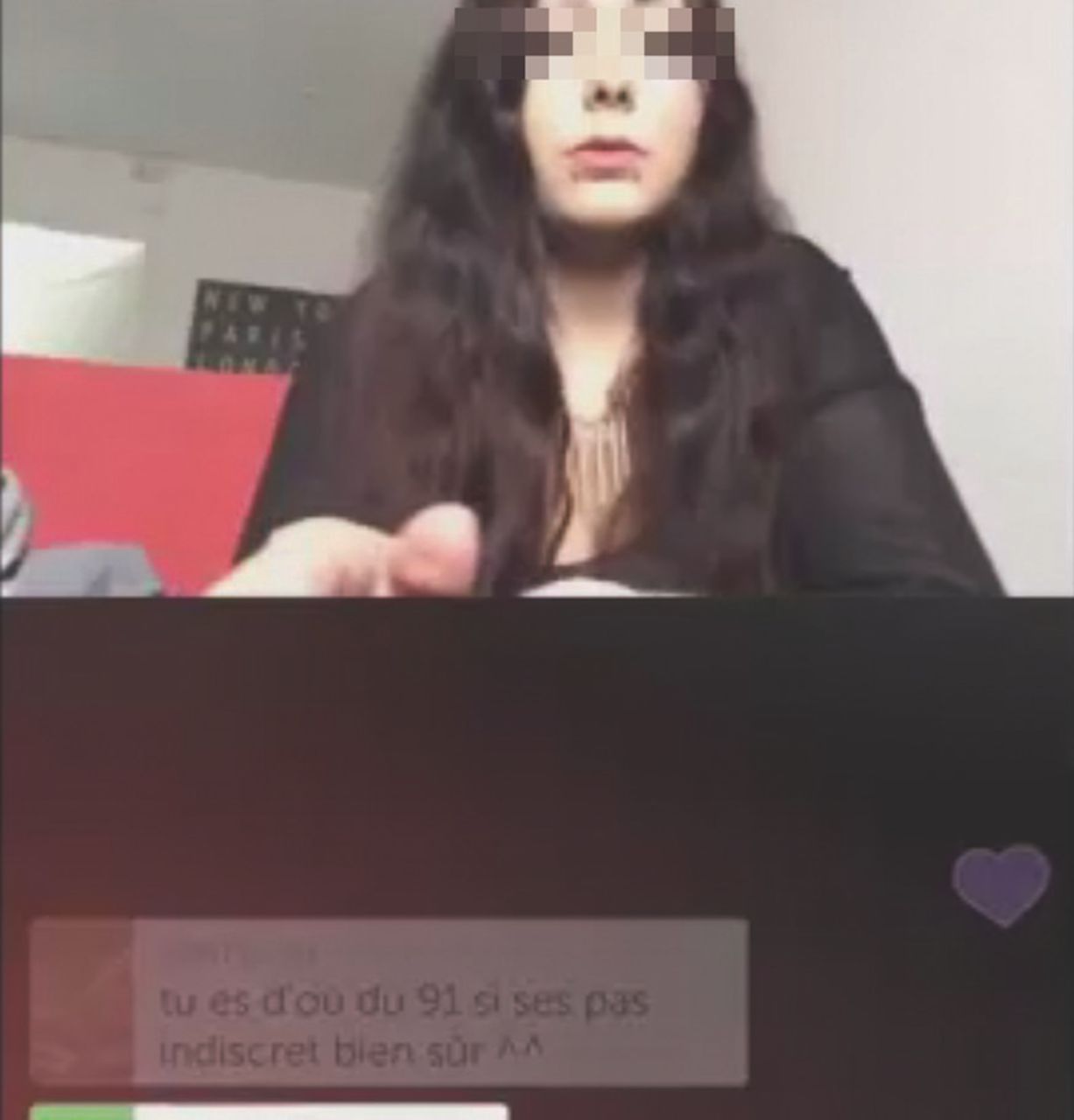 La 19enne in un video on line “Seguite in diretta il mio suicidio su Periscope”