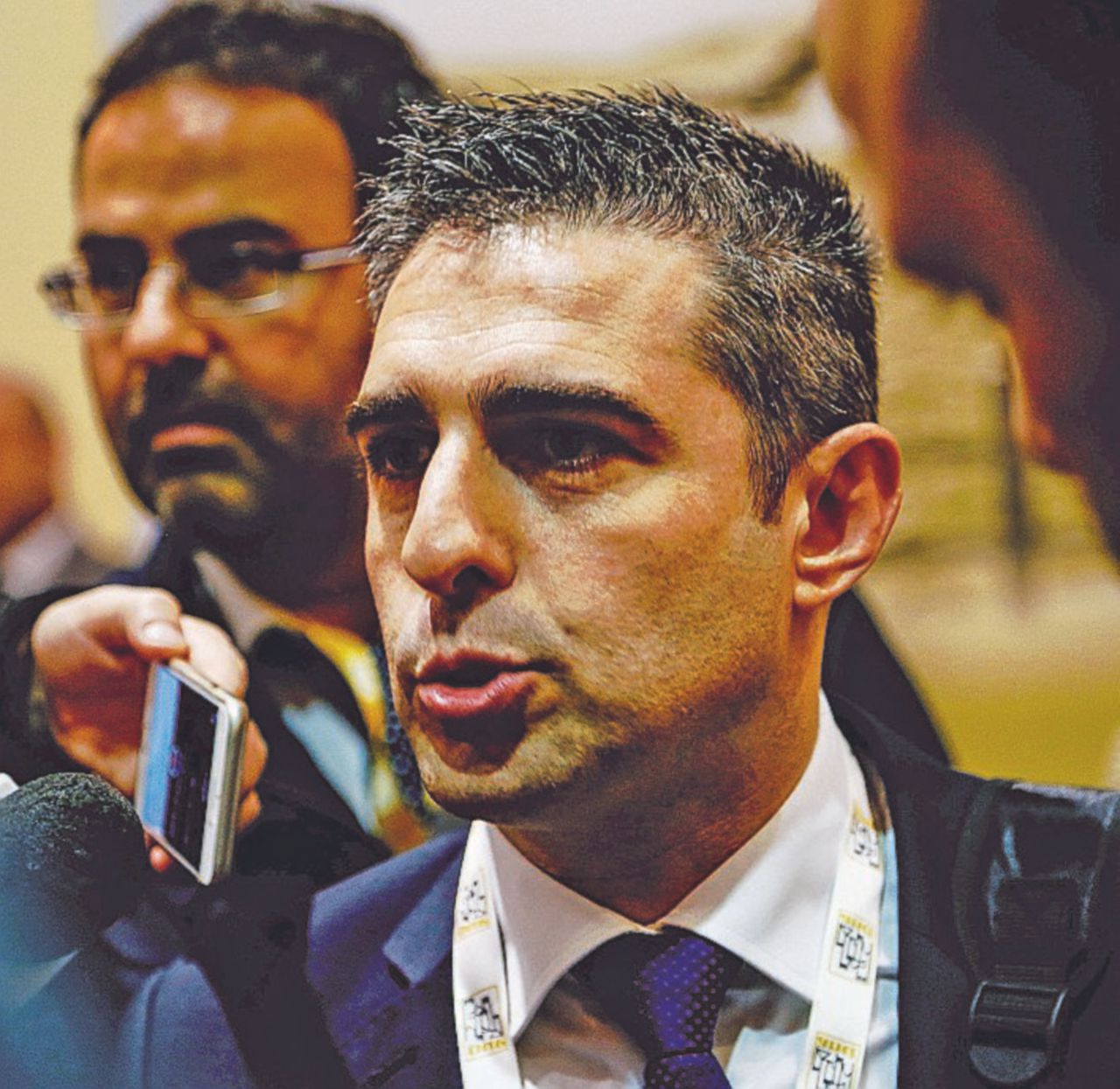 Copertina di Teatro Regio, Pizzarotti nei guai per le nomine