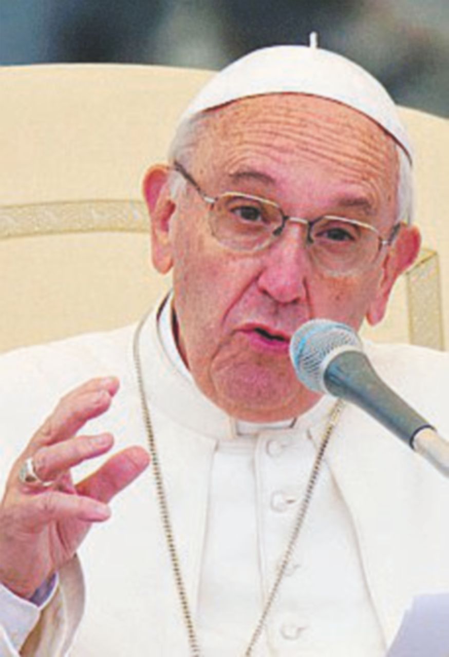 Il Papa: “Quanta gente ama cani e gatti, ma lascia sola la vicina” Il Papa: “Quanta gente ama cani e gatti, ma lascia sola la vicina”