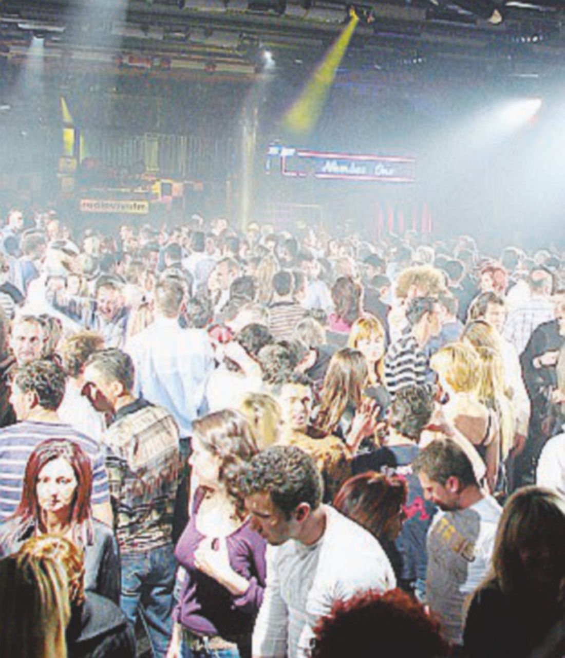 - I clan e le discoteche - Ansa I giovani ’ndranghetisti padroni in Brianza tra sparatorie, coca e regolamenti di conti