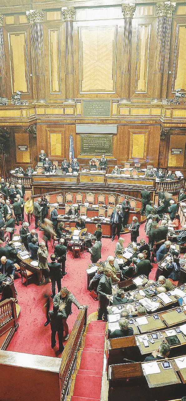 In aula - Il Senato Perché è quasi impossibile eleggere il nuovo Senato