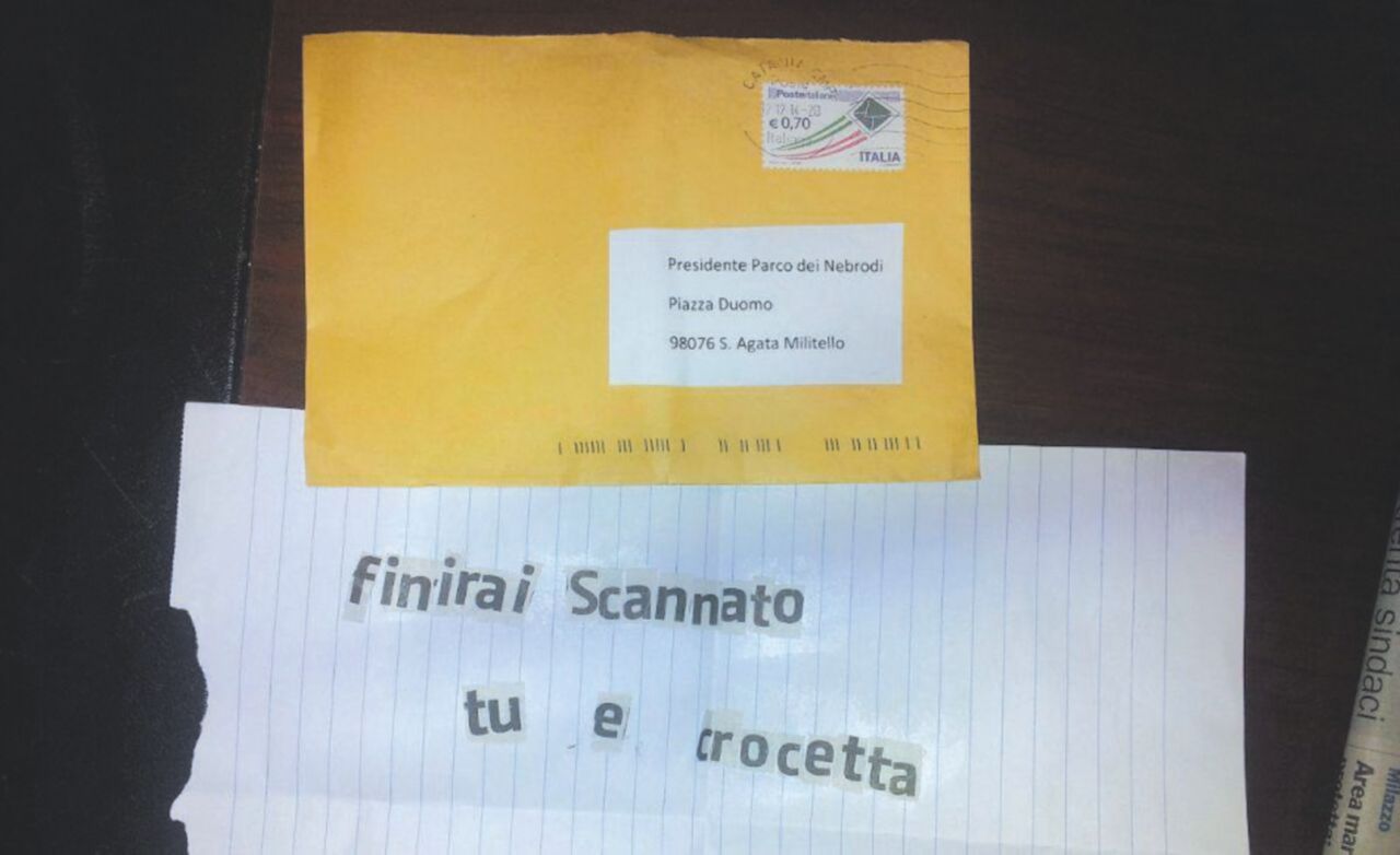 La lettera di minacce ricevuta nel 2014 Adesso spara la mafia dei pascoli