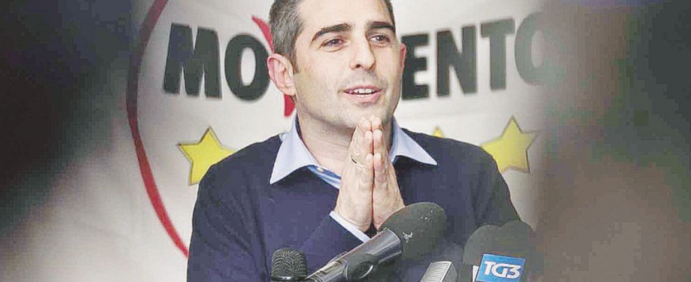 Il sindaco di Parma Federico Pizzarotti, sospeso dal M5s - LaPresse Pizzarotti: “Decidano in fretta, ma parlarsi è ancora possibile”