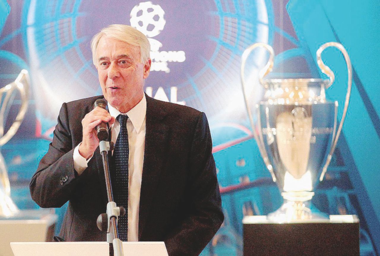 Evento nel mirino - Il sindaco Pisapia presenta la finale di sabato 28 - Ansa “Kamikaze a San Siro”. Notte di paura (per finta)