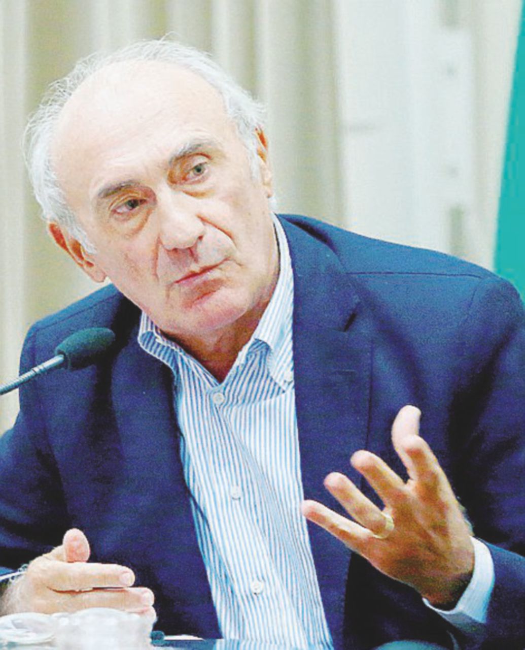 - Il giornalista Giovanni Valentino - Ansa I giornali e la pedagogia d’accatto