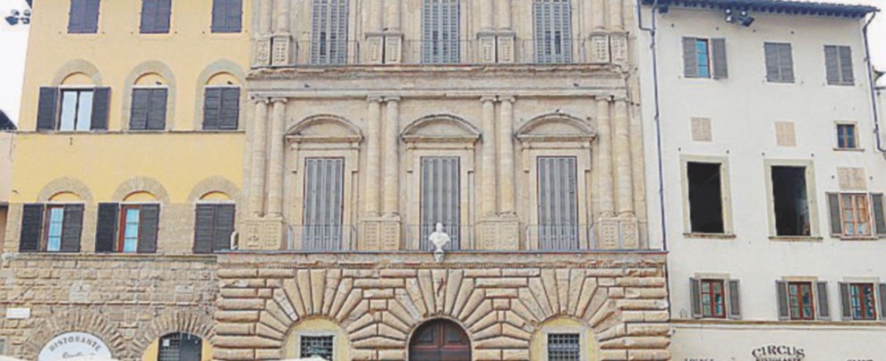 L’immobile - Il palazzo in Piazza della Signoria a Firenze - Ansa Quella casa dalla mafia al capo dei pompieri