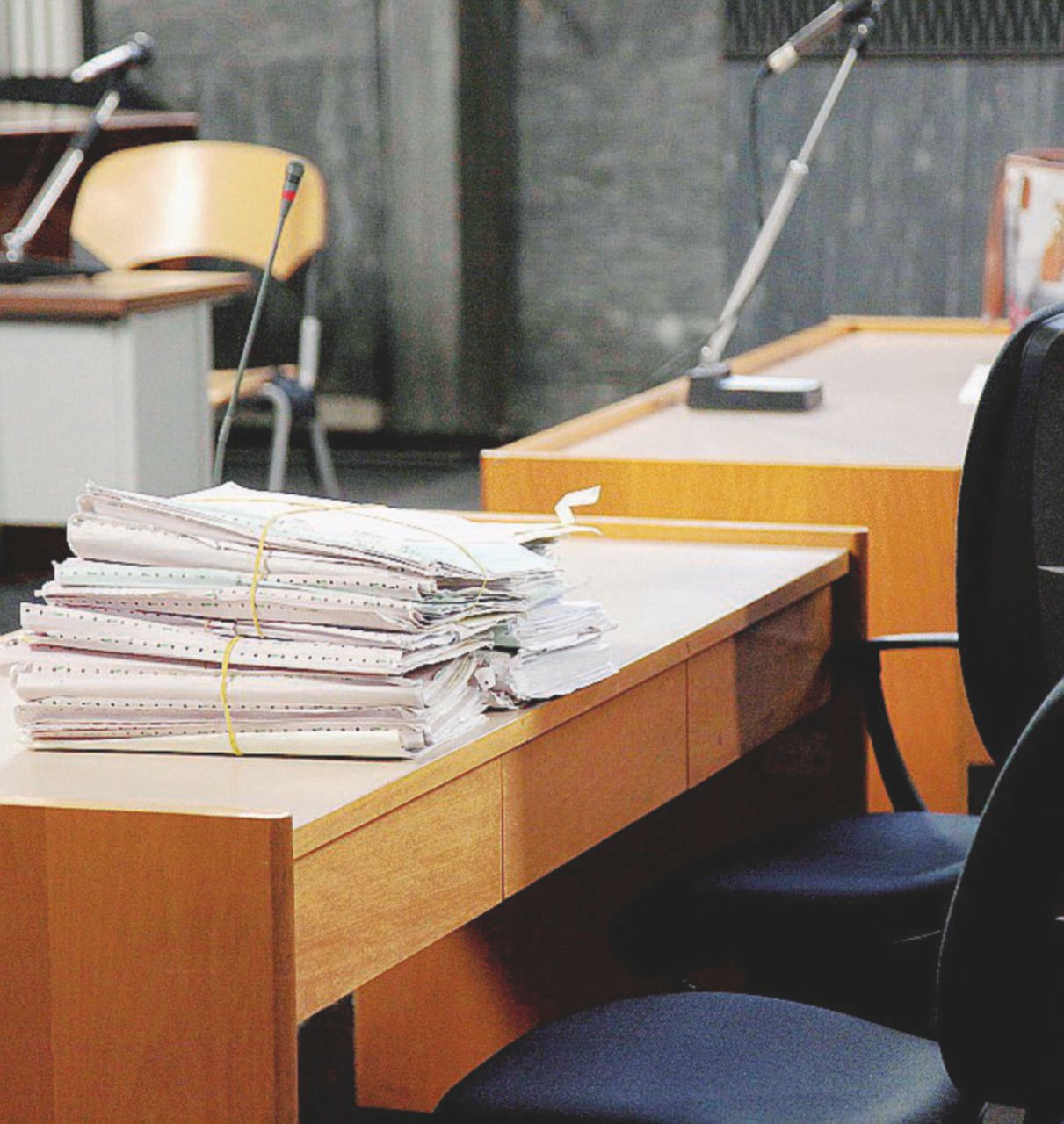 Precari nei tribunali a 400 euro al mese: “Una vita da incubo” Precari nei tribunali a 400 euro al mese: “Una vita da incubo”
