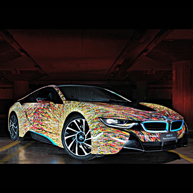 Copertina di Bmw e Lapo Elkann, la i8 diventa un omaggio a Giacomo Balla e al futurismo – FOTO