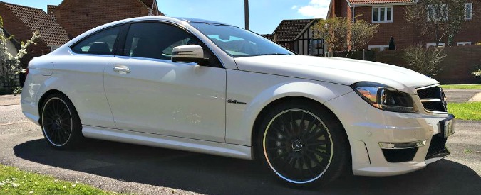 Copertina di Leicester, la Mercedes C63 AMG di Jamie Vardy è in vendita online – FOTO