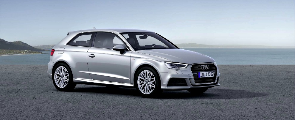 Arriva il restyling di metà carriera per l'Audi A4 