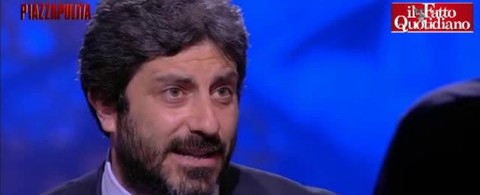 Copertina di Parma, Fico (M5s): “Pizzarotti è stato sospeso perché ha taciuto l’avviso di garanzia”