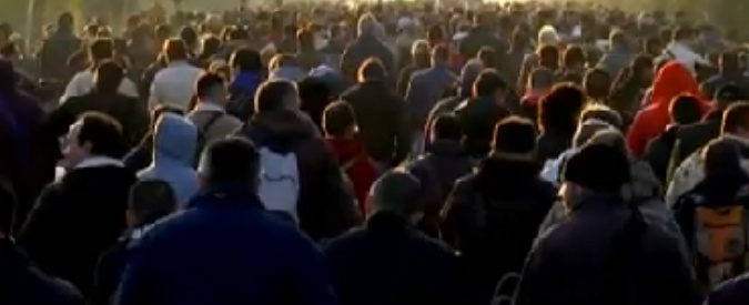 Copertina di Servizio Pubblico, il video-reportage sull’Ilva di Taranto tra impianti sequestrati e trombe d’aria