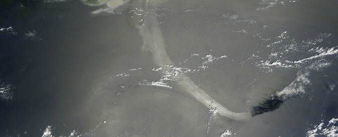 Golfo del Messico, altri 350mila litri di petrolio in mare: un copione che non cambia