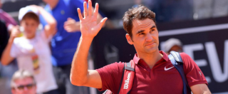 Copertina di Internazionali d’Italia 2016, Roger Federer sconfitto. All’astro nascente Dominic Thiem bastano 2 set per eliminarlo – Foto