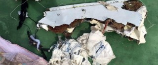 Copertina di Egyptair, medico legale: “Detonazione a bordo, ma sui resti umani non c’è traccia di esplosivo”