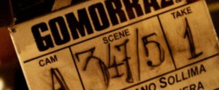 Copertina di Gomorra 2, la morte di un personaggio chiave della serie crea polemiche sui social: ma davvero ci sorprendiamo per un colpo di scena “all’americana”?