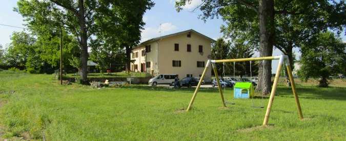 Copertina di Reggio Emilia, “coltiviamo la terra per il riscatto sociale e la dignità dei giovani senza lavoro”