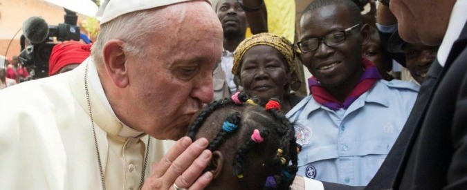Papa Francesco: basta portare via 12 profughi per insegnare l’accoglienza?