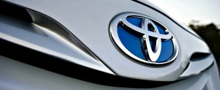 Copertina di Toyota spinge sull’elettrico. Alleanza con Subaru, nuove batterie e piattaforme