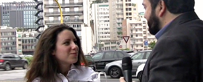 Copertina di Papa Francesco: “I migranti sono un dono”. I cattolici lo ascolteranno? Vox e sondaggio