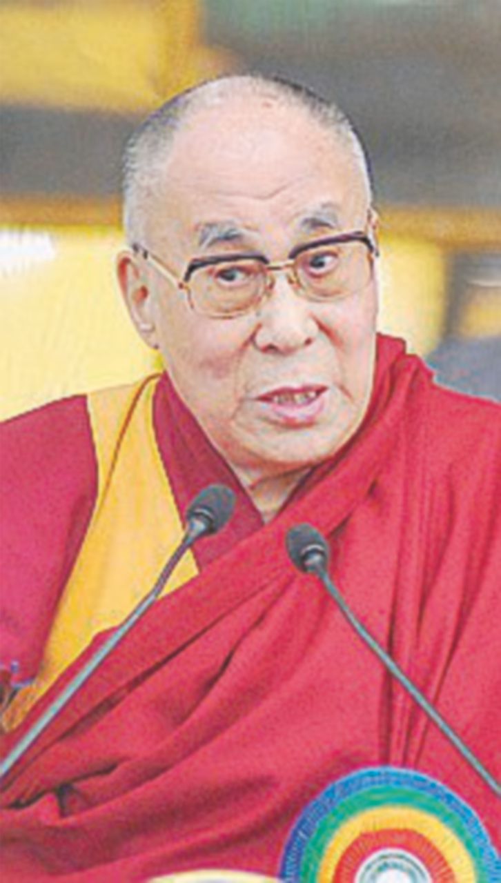 Il Dalai Lama: “Basta migranti, l’Europa non può diventare araba”