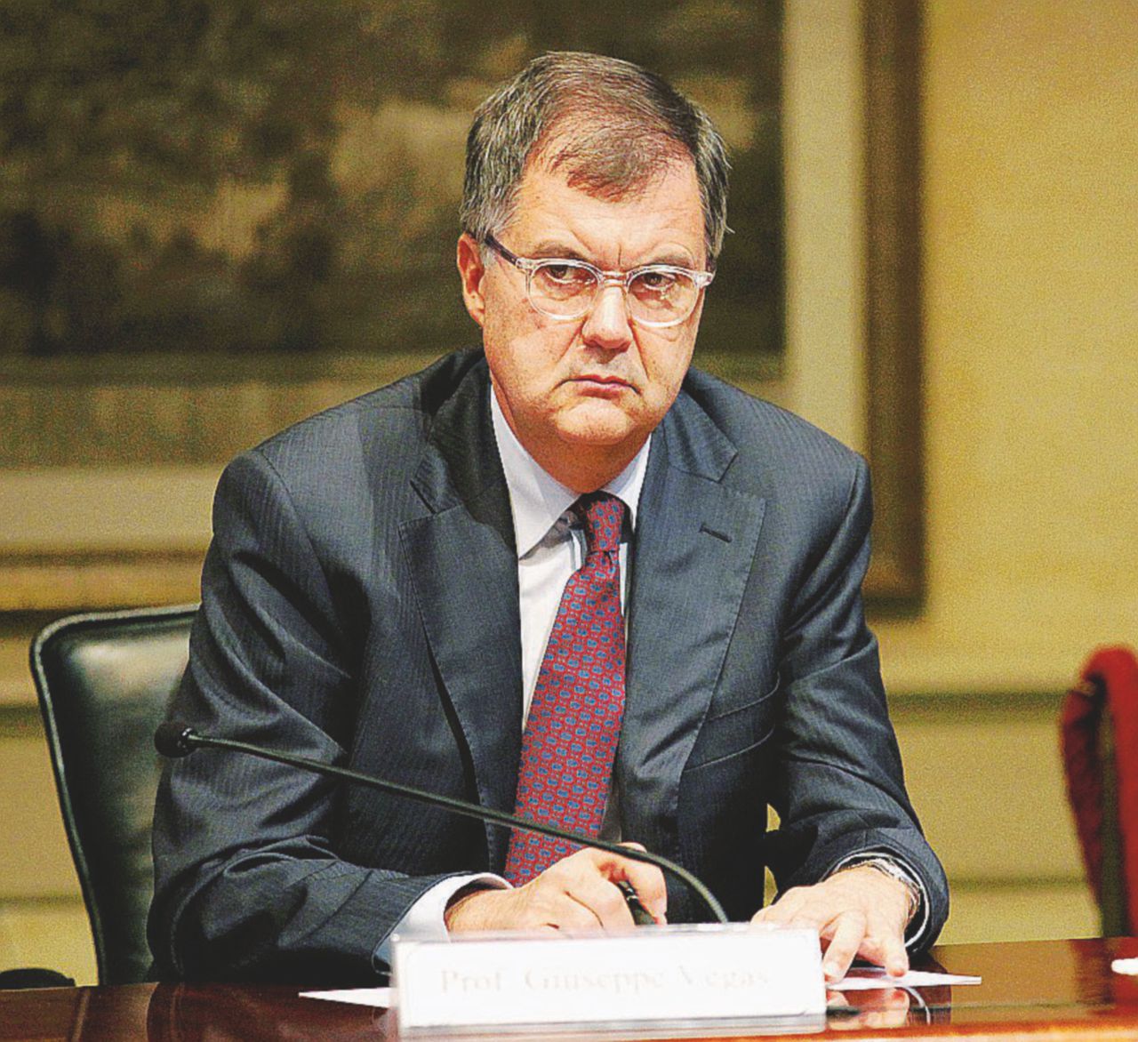 Vegas nei guai: segretaria promossa senza concorso