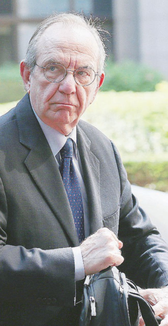 L’Altra Europa con Visco e Padoan: “Senza debiti in comune, l’euro è inutile”