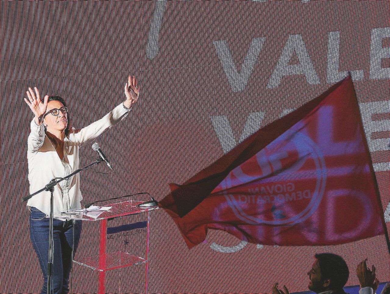 Democratici allo sbando: a Napoli va semideserta l’assemblea post-flop