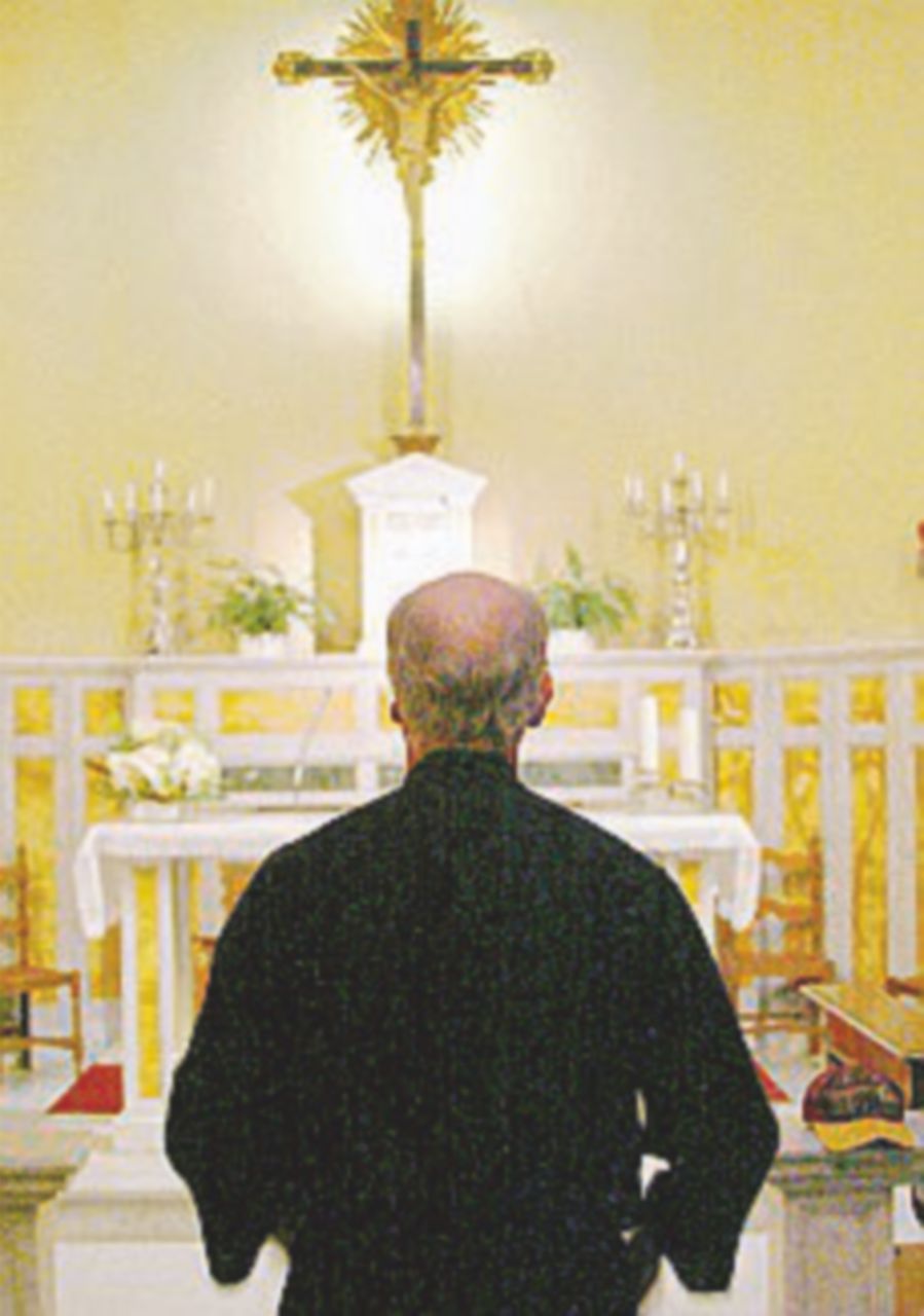 Abusi sessuali su due fratellini, ex prete condannato a 6 anni