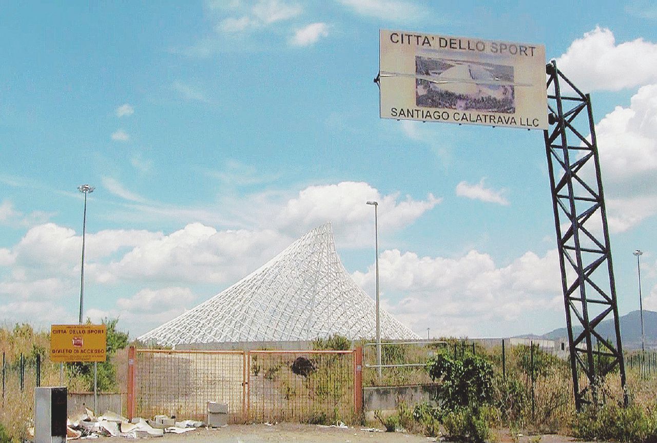 I rifiuti, i palazzoni e le Vele.  Gli orrori della Roma ferita