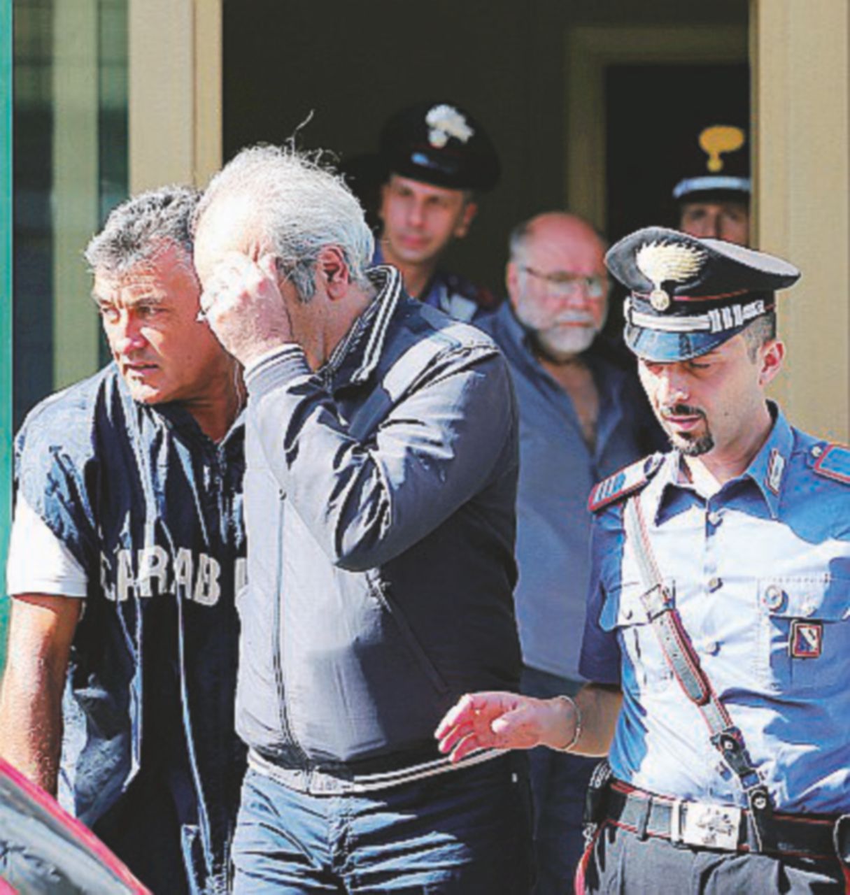 Badge allegri, 9 fannulloni arrestati a Caserta