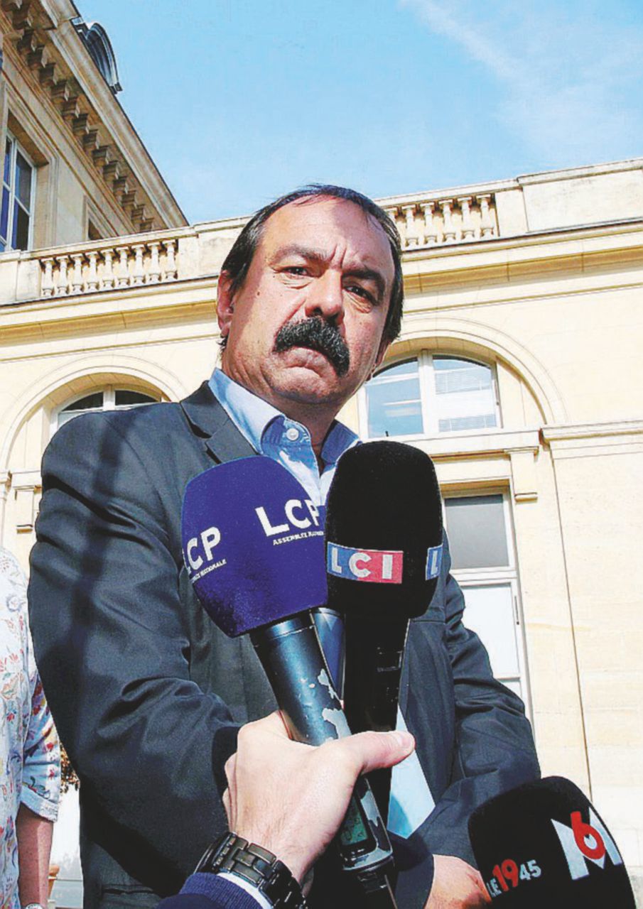 Francia, proteste a oltranza