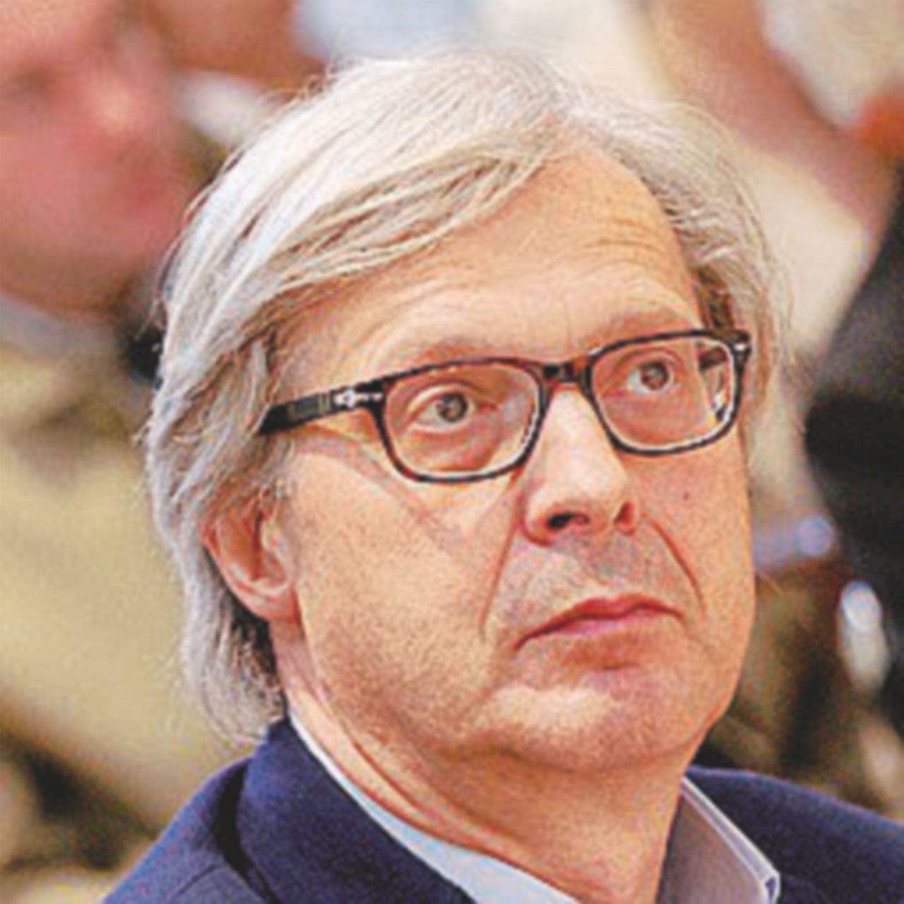 Cosenza, giunta stile Forza Italia: un condannato, un frate e Vittorio Sgarbi