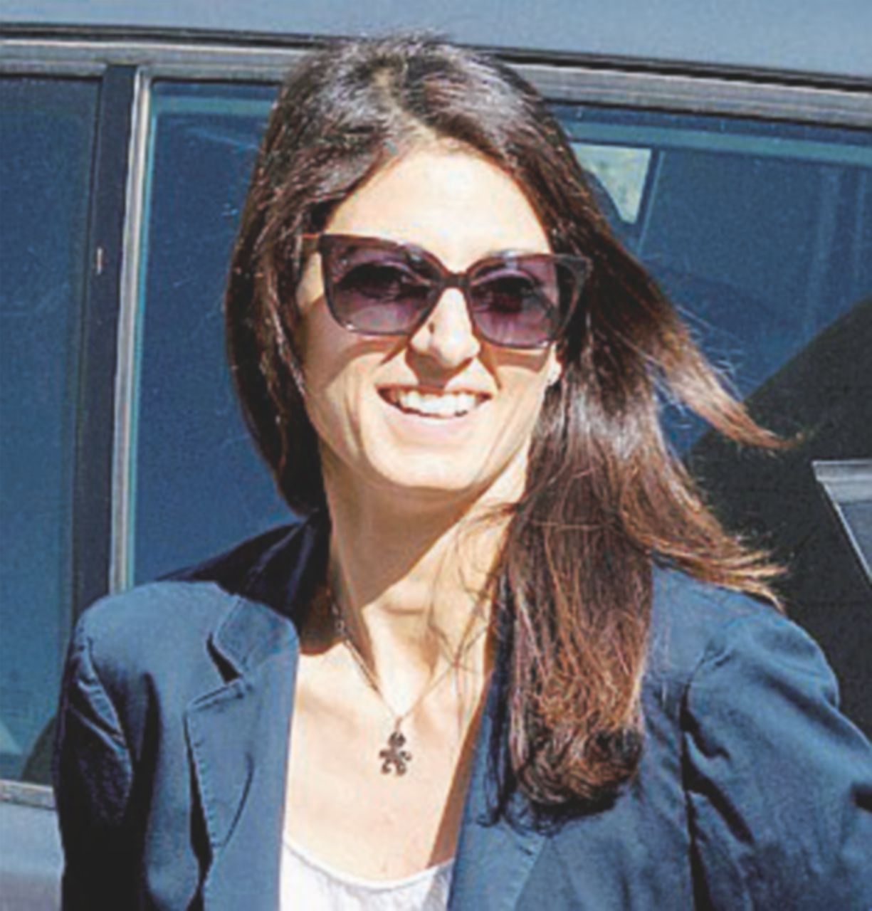 Copertina di Raggi, un po’ di Marino nella giunta.  Al Bilancio l’ex assessore Morgante