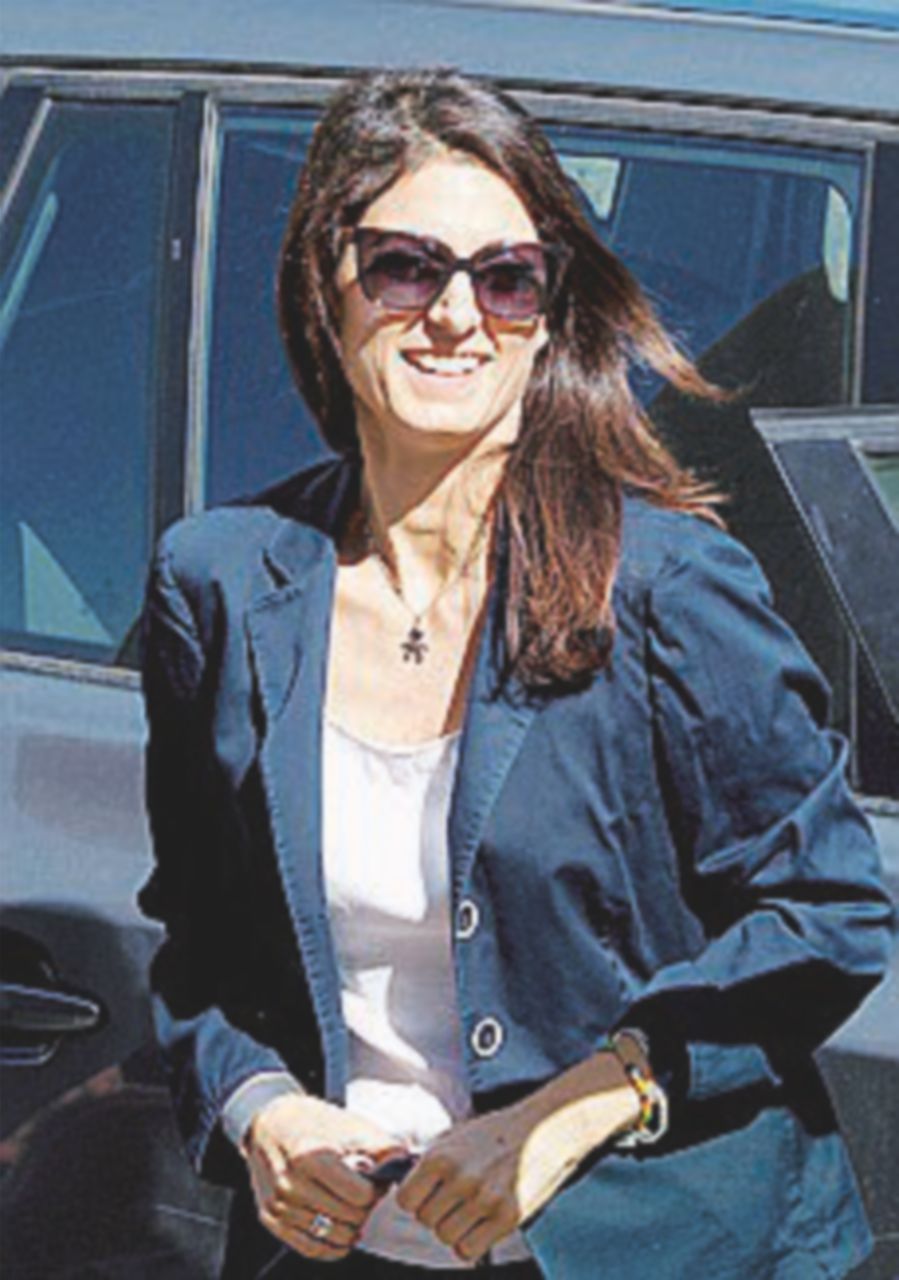 Raggi, un uomo di Alemanno come vicecapo di gabinetto