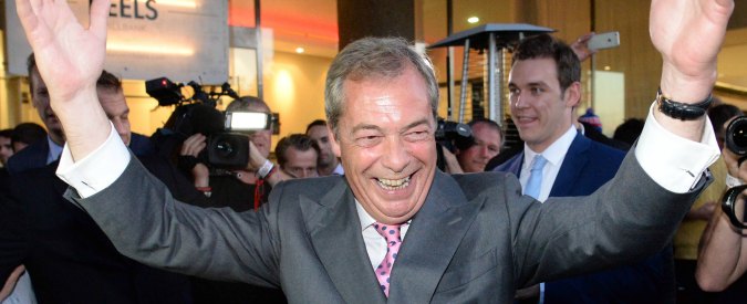 Nigel Farage si dimette da leader Ukip: “Il mio obiettivo politico era la Brexit”. Ma rimane al Parlamento europeo