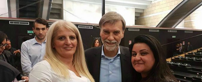 Copertina di Elezioni Napoli 2016, da De Luca a Cozzolino fino a Renzi: la carriera politica della candidata dem indagata