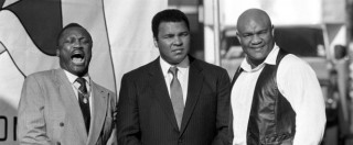 Copertina di Muhammad Ali morto, il pugile che gettò la medaglia olimpica contro le ingiustizie. Battaglie e ideali (a volte traditi)