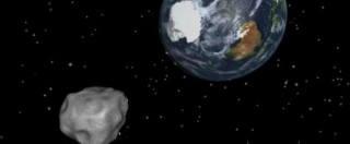 Copertina di Asteroid Day 2016, individuato un piccolo asteroide sconosciuto “compagno” della Terra: “È quasi un satellite” (VIDEO)
