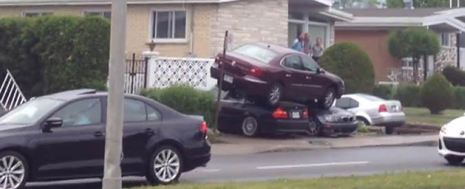 Copertina di Canada, attacco epilettico al volante. L’anziano finisce con l’auto su due Bmw