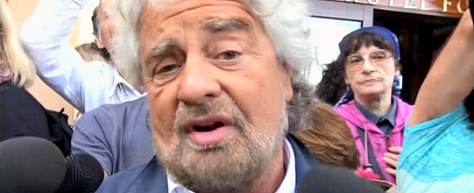 Copertina di Roma, Grillo: “Assessore ex Pd? Non è reato. Nome di ripiego? No, decide la Raggi”